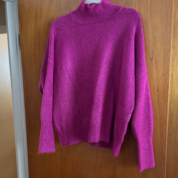 SHEIN Sweaters - SHEIN Fuchsia Turtleneck Sweater